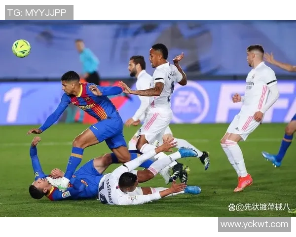 德甲激战巴萨大胜皇马红牌事件引发全场热议与焦点分析